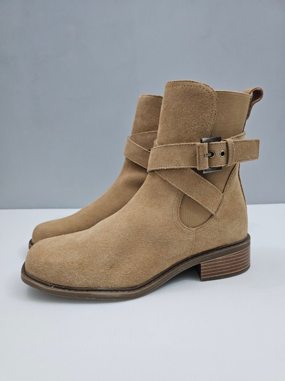 Donald Pliner Mathilda Moto Ankle Boot Womens 8 Camel Brown Suede Buckle Strap